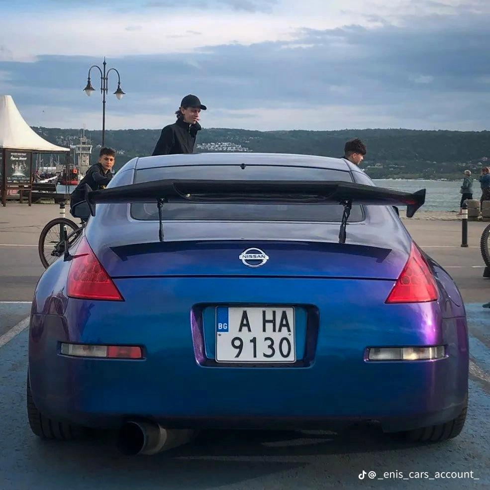 Nissan 350z - Photo 1