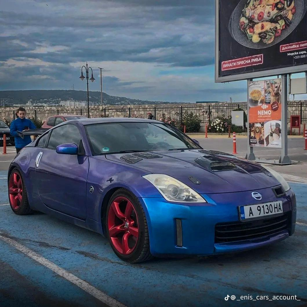Nissan 350z - Photo 9